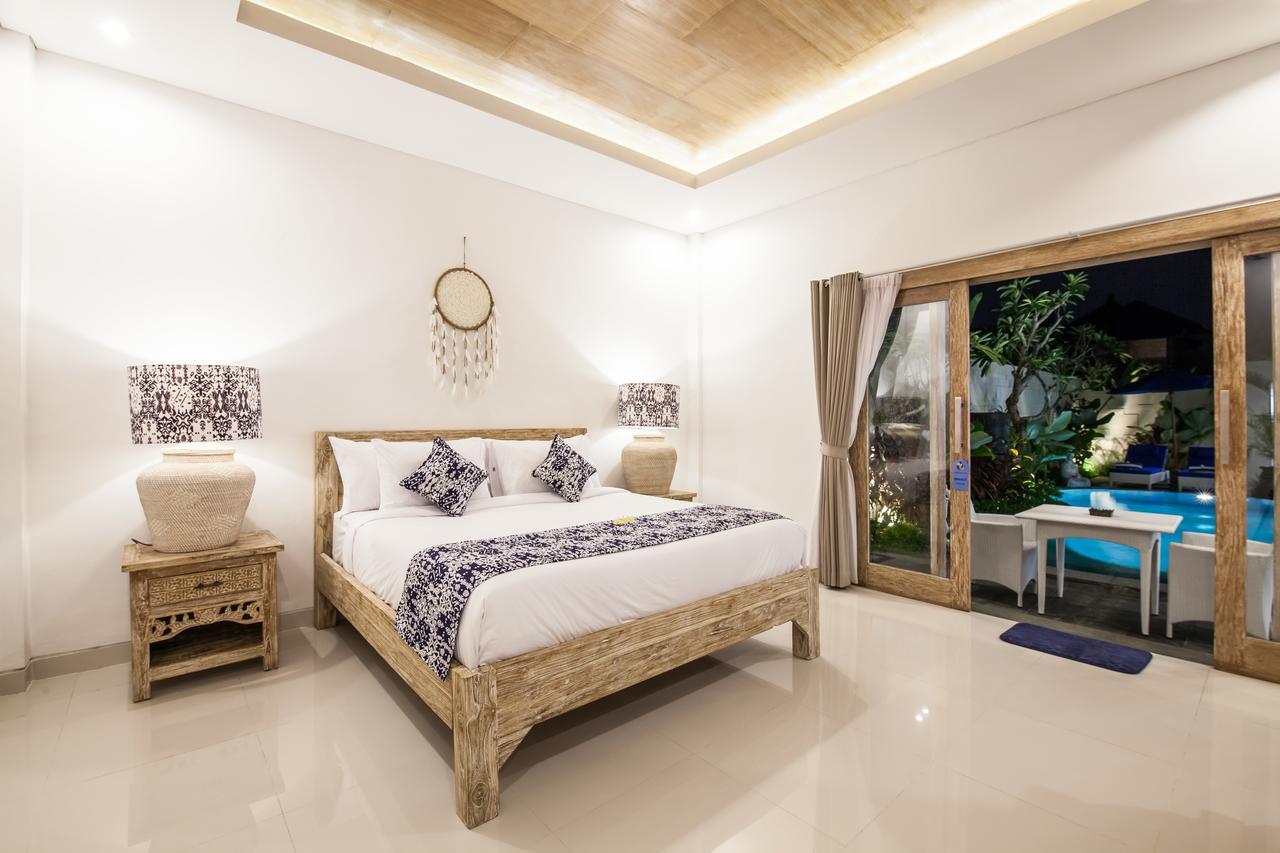 Ambermoon Villa 2 Seminyak  Exterior photo